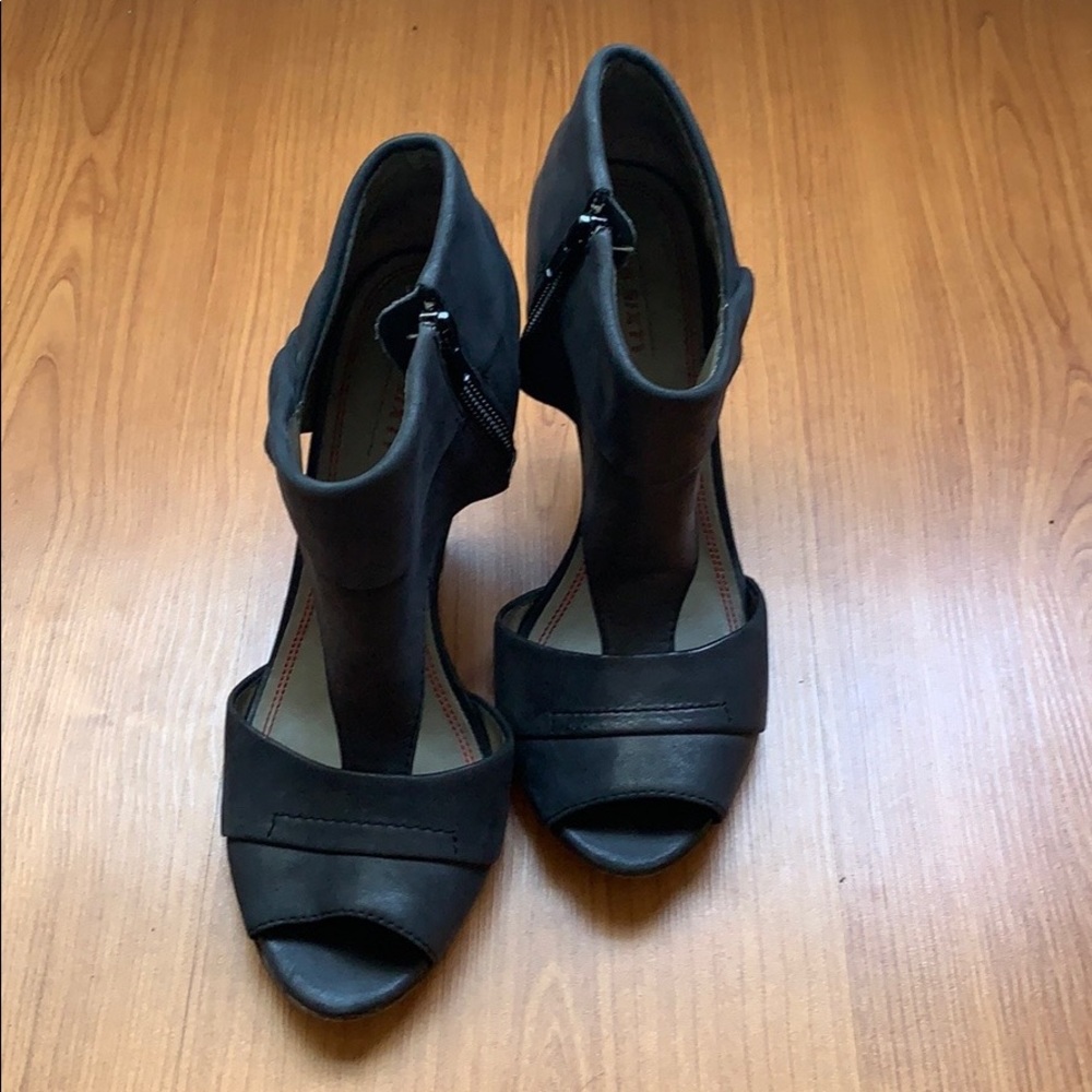 MISS SIXTY black wedge sandals